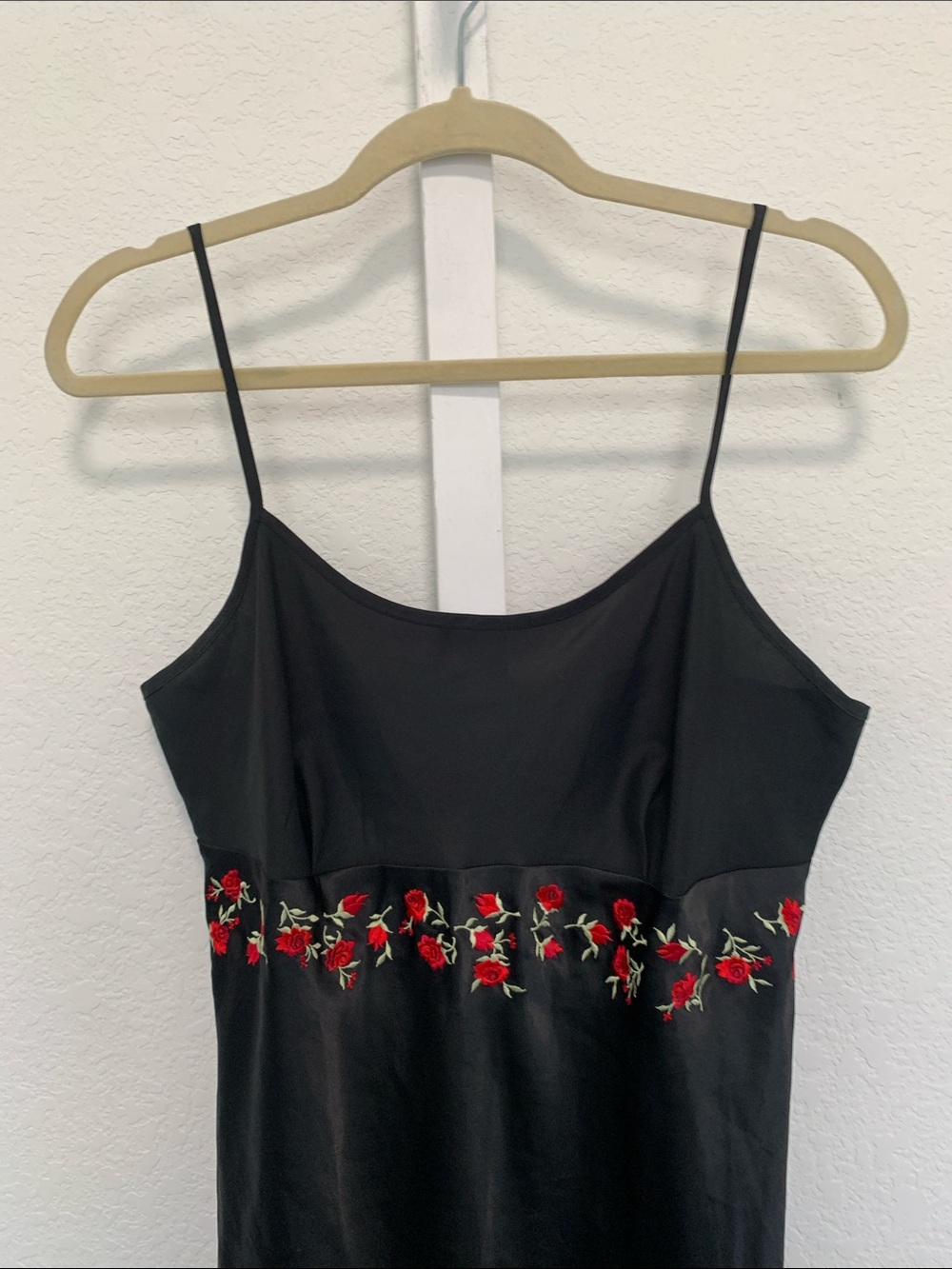Y2K Delicates Black Slip Dress with Red Rose Embroidery - Picture 2 of 7
